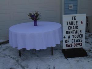 60 inch round table - $8.00 a day